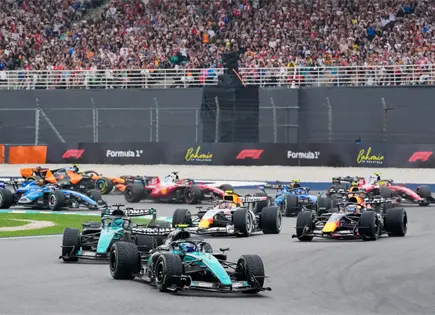 Max Verstappen critica retrasos por software en Gran Premio Baréin Max Verstappen critica retrasos por software en Gran Premio Baréin