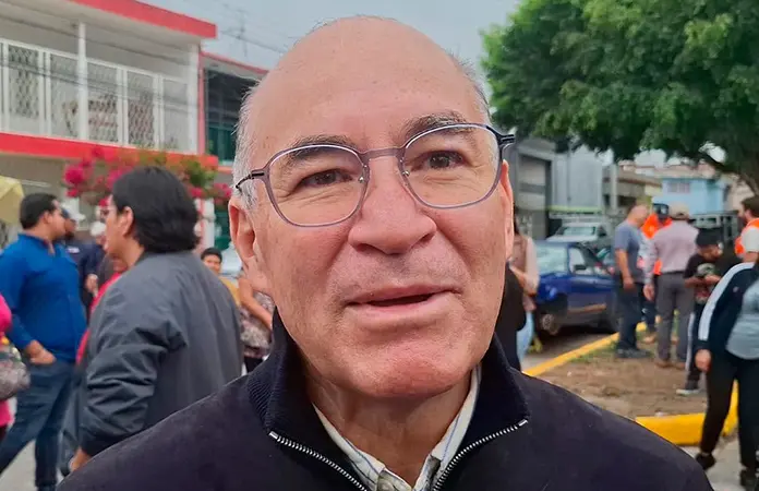 Contraloría frena obras municipales