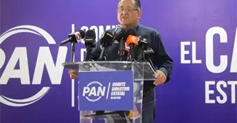 Denuncia dirigente de AN precampa&ntilde;a ilegal