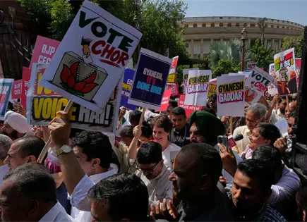 Oposici&oacute;n india exige renuncia del jefe electoral en Nueva Delhi