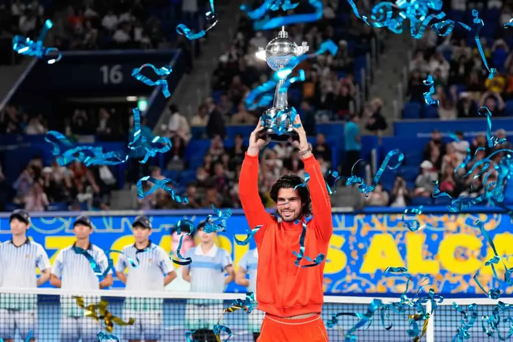 Regreso exitoso de Carlos Alcaraz: campeón en Japón