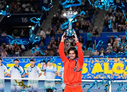 Regreso exitoso de Carlos Alcaraz: campeón en Japón Regreso exitoso de Carlos Alcaraz: campeón en Japón