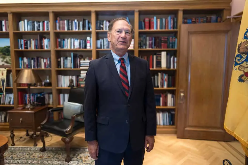 Samuel Alito explica su recusación en caso de cambio climático