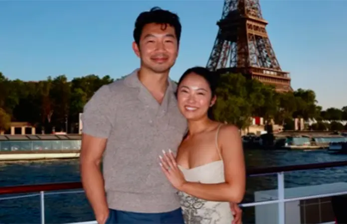 Simu Liu, actor de Marvel, se casa en París