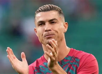 Cristiano Ronaldo anuncia que seguirá en selección Portugal Cristiano Ronaldo anuncia que seguirá en selección Portugal