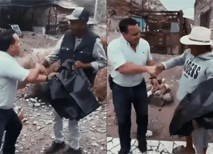 Critican a regidor por entregar pliegos de hule negro a ciudadanos