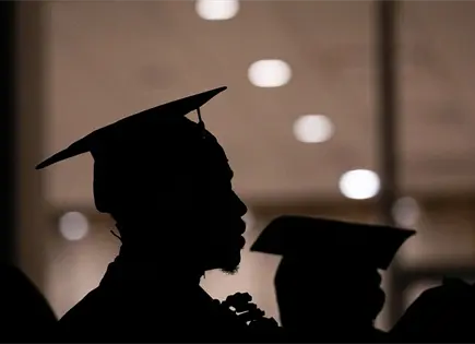 EEUU propone tarifa de 70,000 dólares para estudiantes internacionales OPT EEUU propone tarifa de 70,000 dólares para estudiantes internacionales OPT