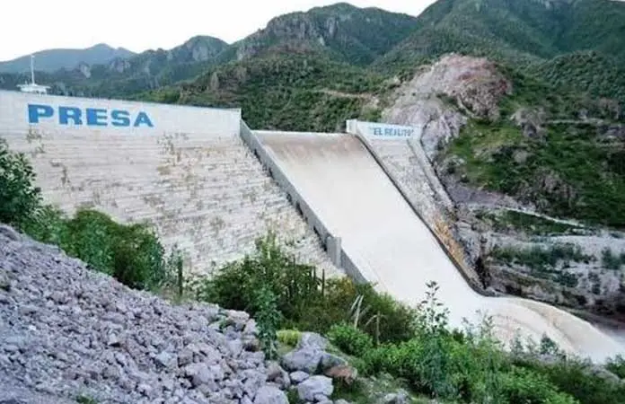 Se elevan los niveles de El Realito por lluvias