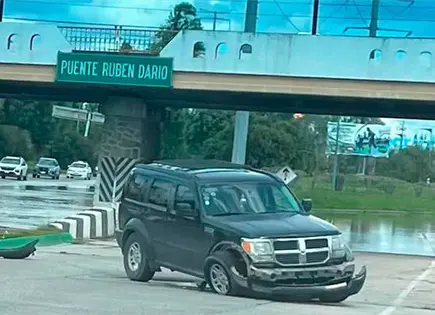 Charcos provocan nuevo percance en el Río Santiago Charcos provocan nuevo percance en el Río Santiago