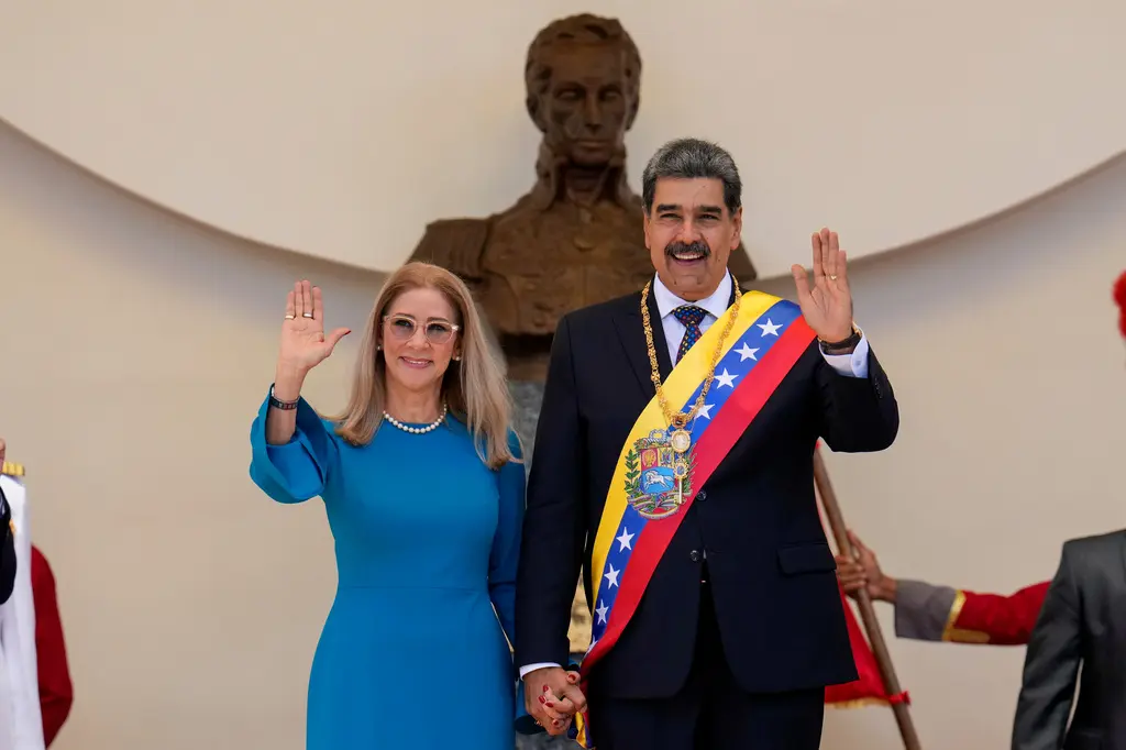 Fiscalía de EEUU presenta cargos de tortura contra Nicolás Maduro