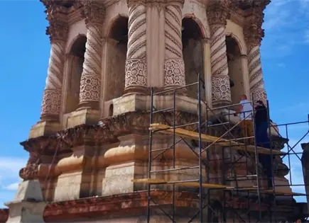En marcha, intervención en torre del Templo del Carmen En marcha, intervención en torre del Templo del Carmen