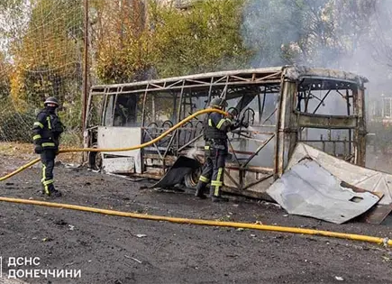 Ataque a autob&uacute;s deja 30 muertos