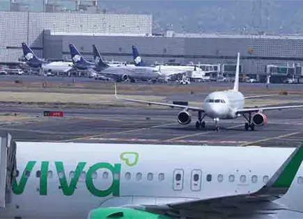 Boletos de avi&oacute;n suben por precio de turbosina