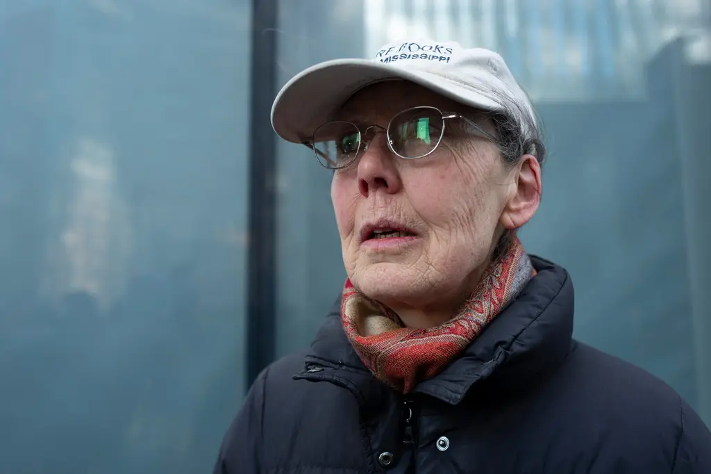La poeta y ensayista canadiense Anne Carson gana el Premio Nobel de Literatura