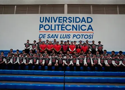 Rojos UPSLP presenta a su equipo de futbol americano