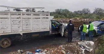 Detienen a personal de la SEDUVOP por "cochinos"
