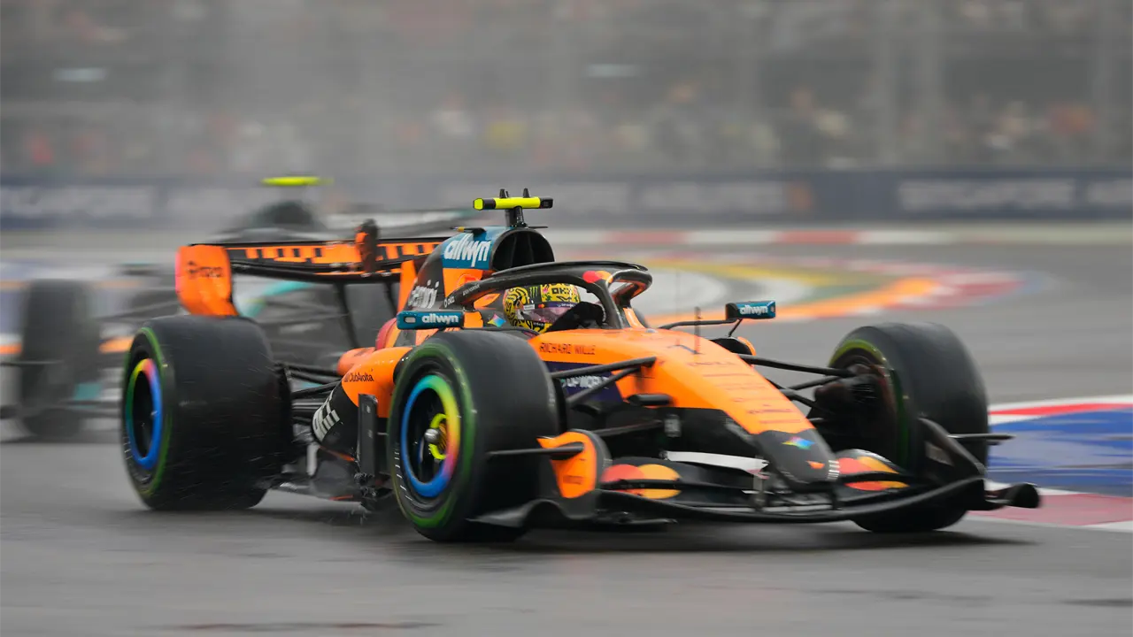 McLaren reprende choque entre Norris y Piastri en Singapur