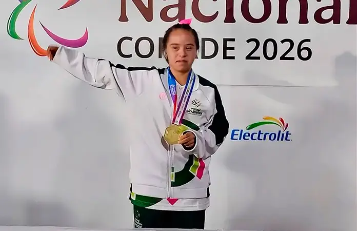 Oro para SLP en salto de longitud