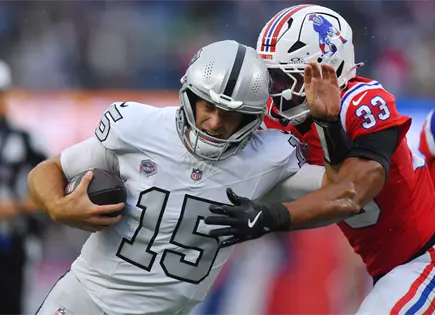 Fernando Mendoza debutó en la NFL con Raiders en partido contra Patriots Fernando Mendoza debutó en la NFL con Raiders en partido contra Patriots