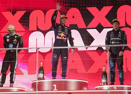 Max Verstappen gana Gran Premio Singapur tras problemas t&eacute;cnicos