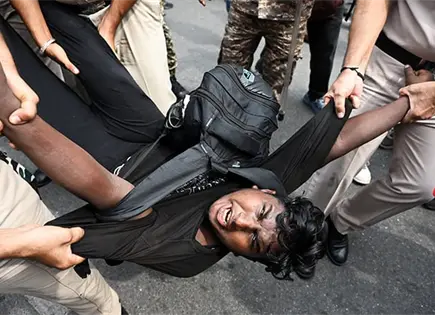 Movimiento Cucaracha en India seguirá protestando Movimiento Cucaracha en India seguirá protestando