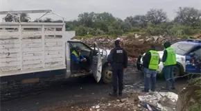 Multan a personal de Seduvop por basura en tiradero clandestino