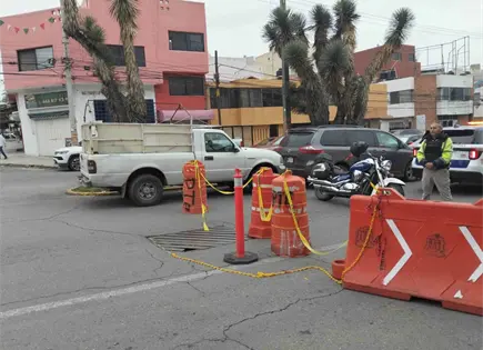Bloqueos y marcha complican vialidad este martes Bloqueos y marcha complican vialidad este martes