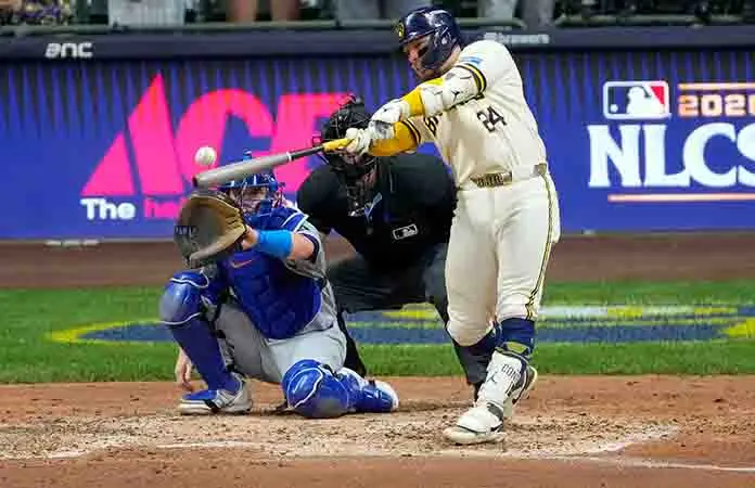 Cerveceros ponen en aprietos a Dodgers
