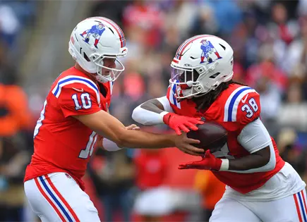Drake Maye guía victoria contundente de Patriots en Foxborough Drake Maye guía victoria contundente de Patriots en Foxborough