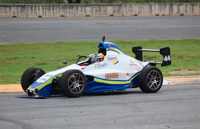 Espectacular remontada de Alex Ibarra en F5