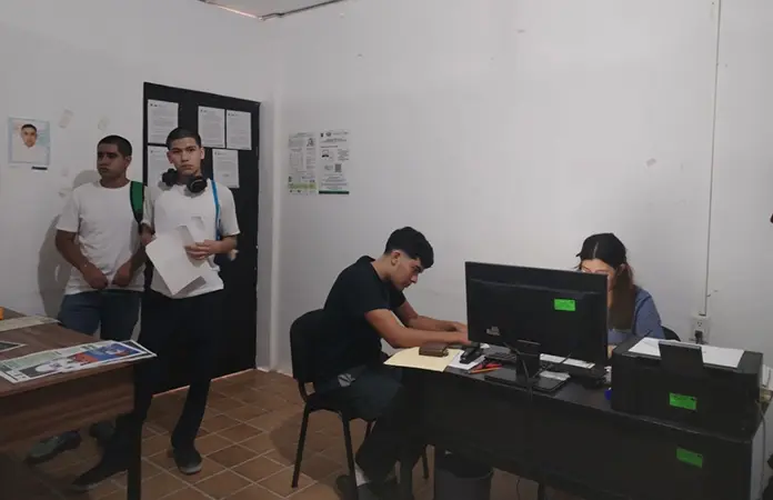 Jóvenes deben realizar su servicio militar