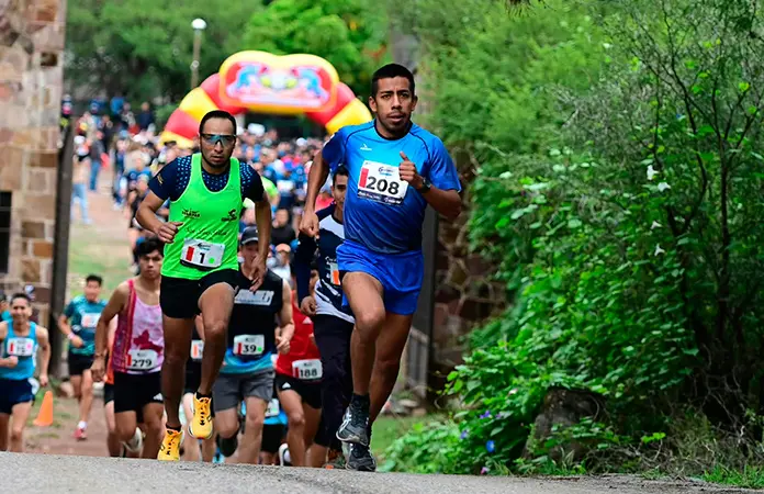 Se corrió con éxito Carrera AMANC