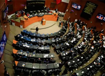 Senado aprueba reforma a Ley Aduanera contra huachicol fiscal Senado aprueba reforma a Ley Aduanera contra huachicol fiscal