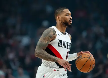 Damian Lillard regresa a Trail Blazers tras 16 meses de recuperación Damian Lillard regresa a Trail Blazers tras 16 meses de recuperación
