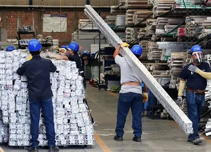 Economía crecerá máximo 2.2% Economía crecerá máximo 2.2%