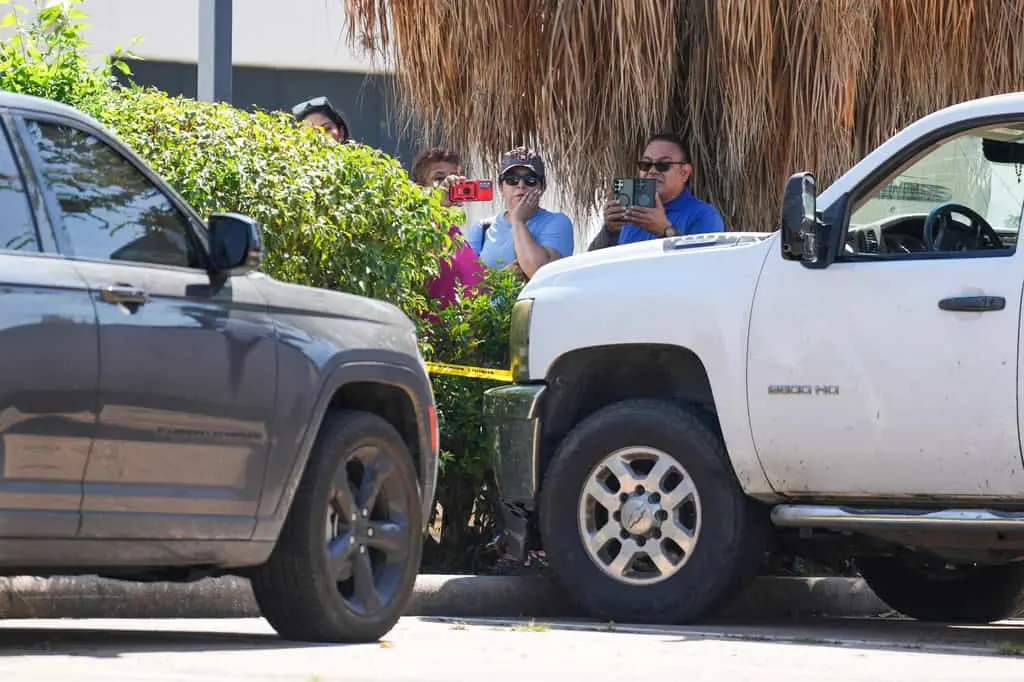 Fiscal de Texas investiga atropello de agente ICE a hombre en Houston