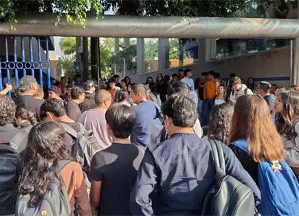 Grupos políticos, detrás de protestas en FCA y Derecho: Zermeño Grupos políticos, detrás de protestas en FCA y Derecho: Zermeño