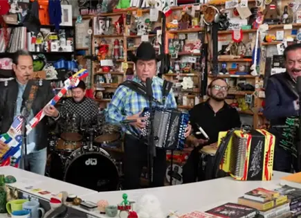 Los Tigres del Norte debutan en Tiny Desk con homenaje a migrantes Los Tigres del Norte debutan en Tiny Desk con homenaje a migrantes