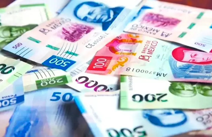 Rompe dólar el techo de 19 pesos