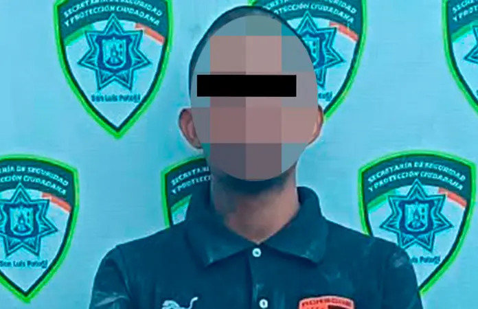 Sorprenden a maleante dañando un remolque