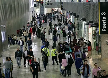 Turismo aéreo, el menor en 4 años Turismo aéreo, el menor en 4 años