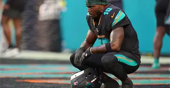 Tyreek Hill, culpable por violencia dom&eacute;stica