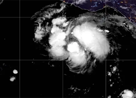 Huracán Trudy se intensifica y se acerca a costa del Pacífico Huracán Trudy se intensifica y se acerca a costa del Pacífico