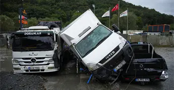 Inundaciones en Estambul dejan tres muertos y cientos evacuados