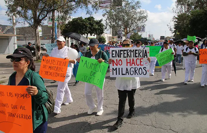 Marcha personal de IMSS Bienestar