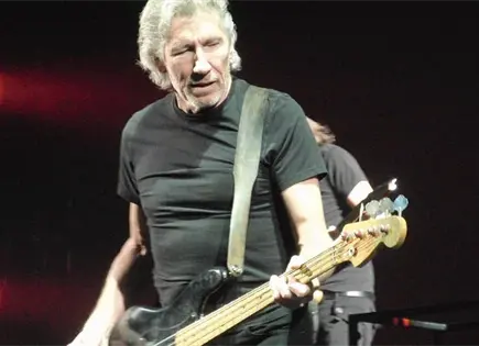 Waters critica a Hetfield por sus comentarios sobre pol&iacute;tica