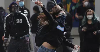 Tercer d&iacute;a de choques en Albania mientras crecen las protestas por proyecto ligado a Kushner