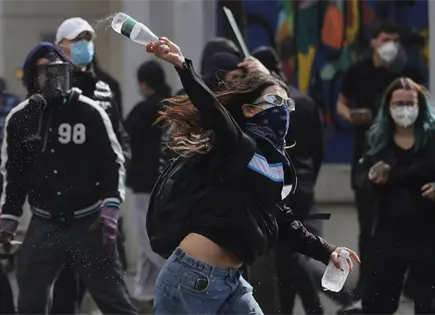 Tercer d&iacute;a de choques en Albania mientras crecen las protestas por proyecto ligado a Kushner