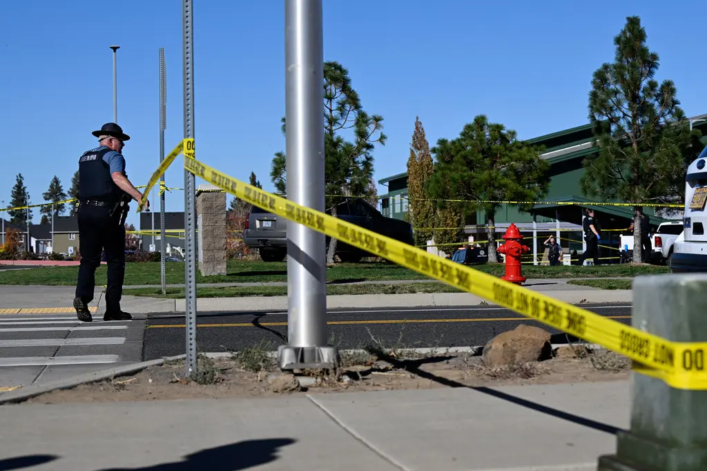 Tiroteo en escuela primaria de Bend deja al menos cinco muertos