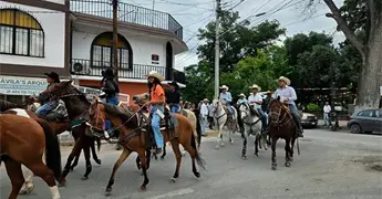 Cabalgata por el 51 aniversario del CBTA